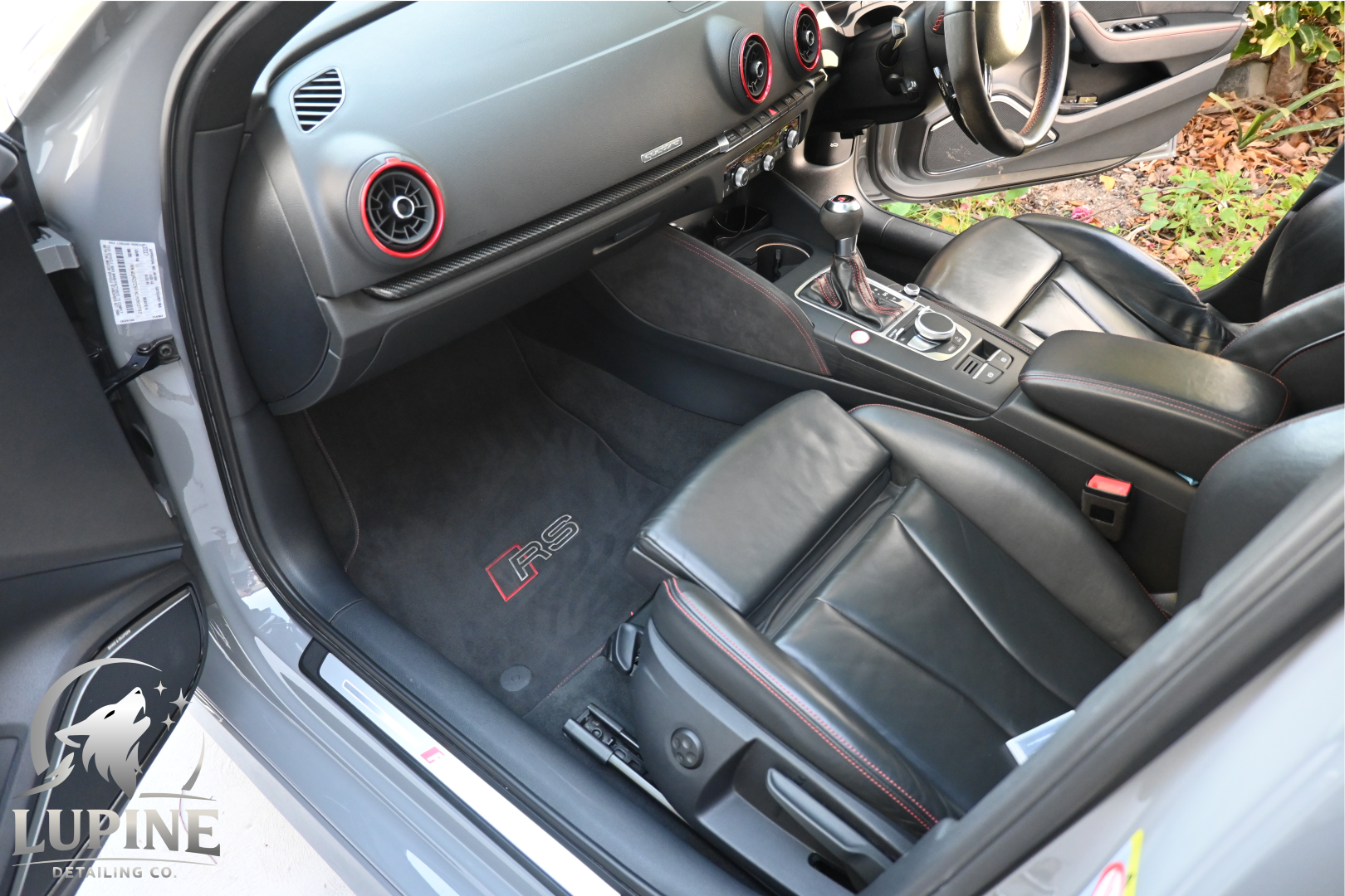 RS3 front left interior after detail